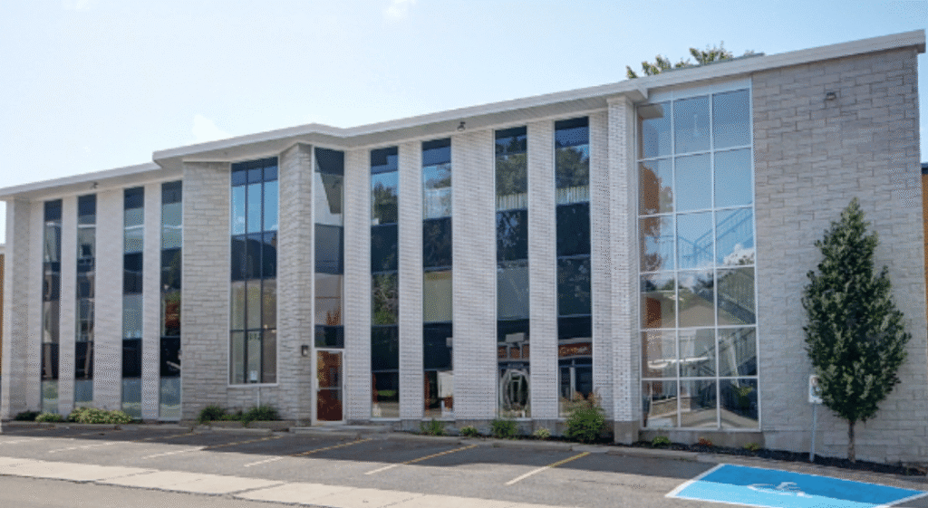 Façade de la clinique Champagne Physio à Sainte-Foy, Québec
